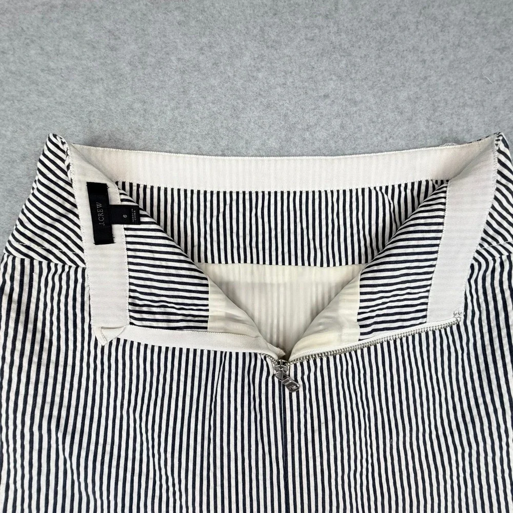 J.Crew Navy White Seersucker Striped Pencil Skirt Size 6